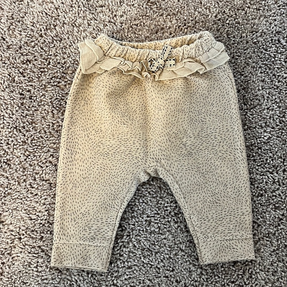 Zara baby girl 3/6 months pants